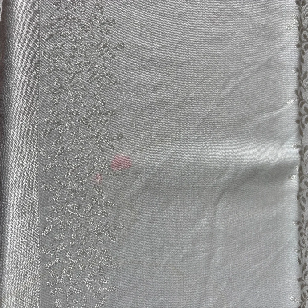 Silver Damask Tablecloth and 12 Matching Napkins Set Floral Jacquard Rectangular